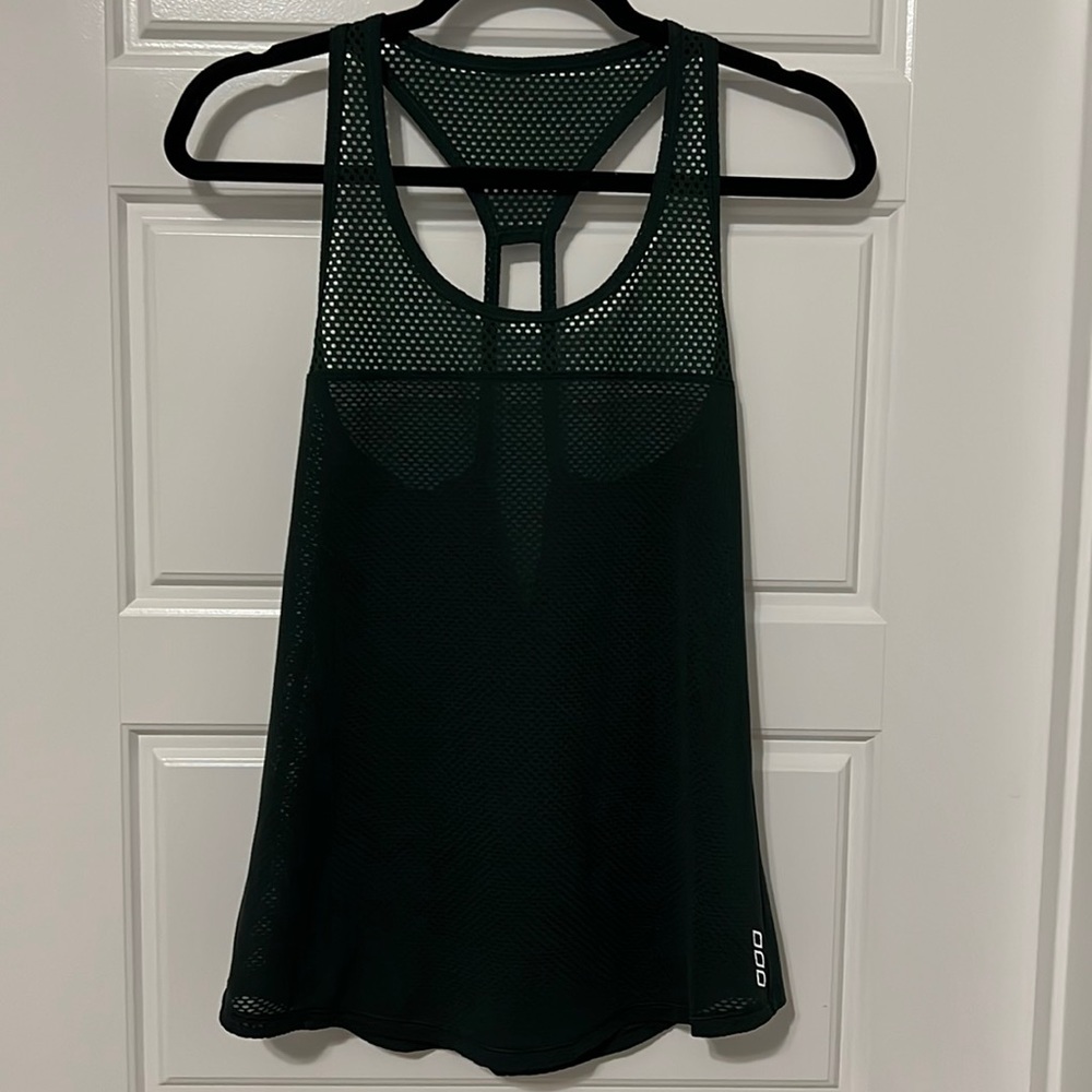 Lorna Jane strappy mesh tank